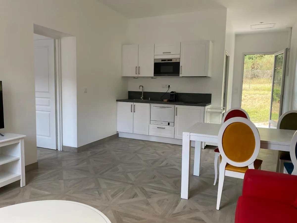 Manoir Et Appartements Avec Piscine Au Domaine De Bize Mirepoix Mirepoix  Mirepoix (Ariege)